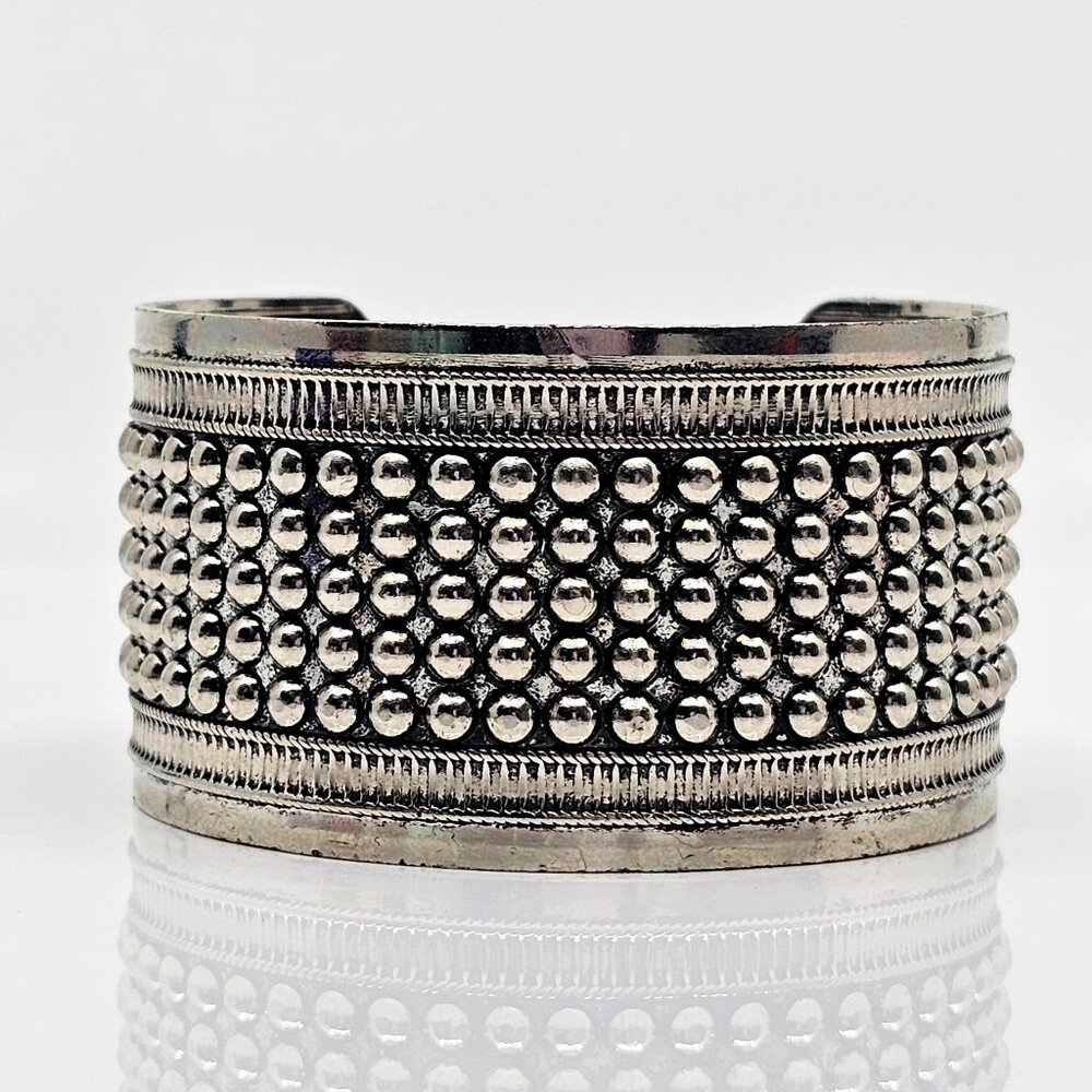Bold Industrial Brass Cuff Bracelet – Edgy Statement Jewelry for Trendsetters